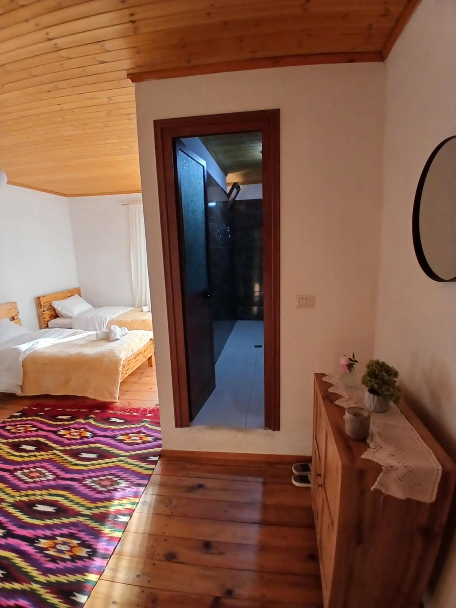 Bujtina Tusha Hotel Priska e Madhe Екстериор снимка