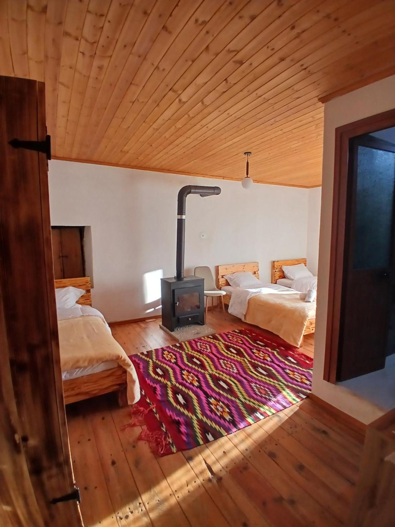 Bujtina Tusha Hotel Priska e Madhe Екстериор снимка